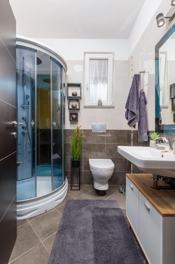 Lux Apartment Teo - New بولا المظهر الخارجي الصورة